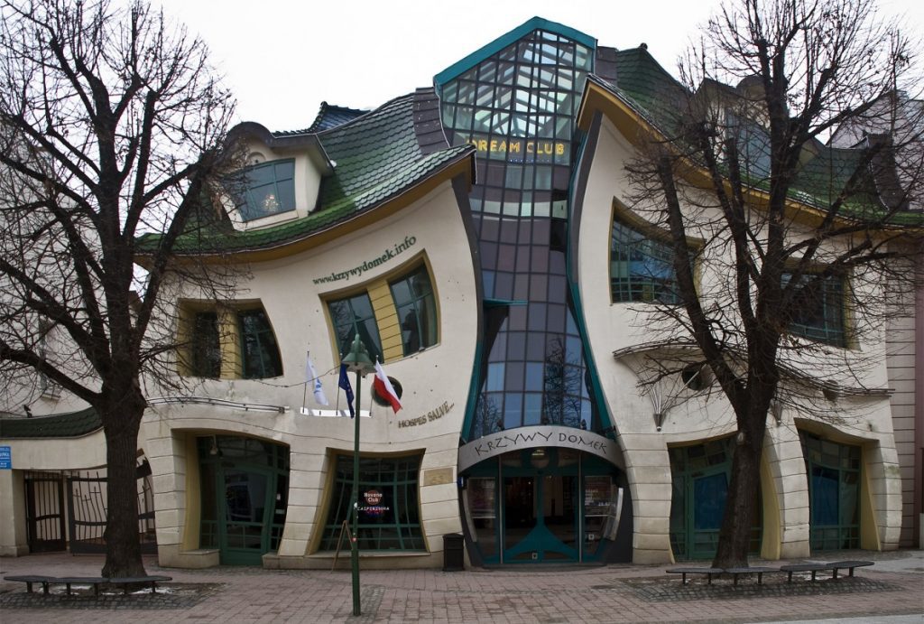 Uvanlige bygninger i Polen