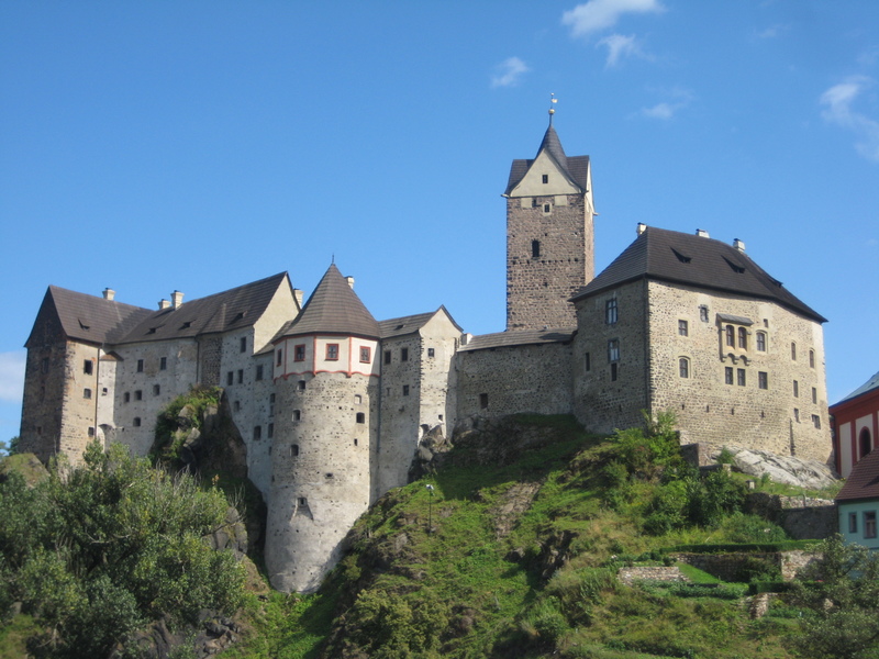 Die ikonischen Türme der Burg Loket