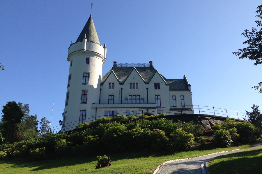 visit gamlehaugen castle