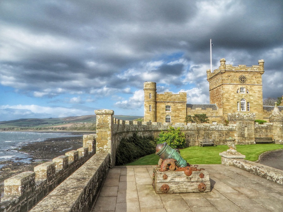 esplorare il castello di Culzean in Scozia