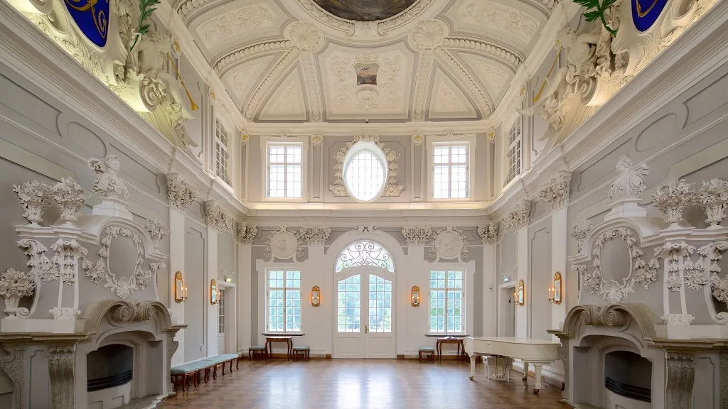 exploring kadriorg palace estonia review