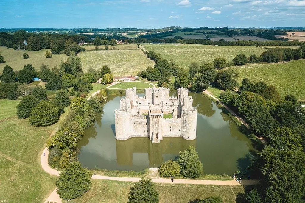 medieval bodiam castle