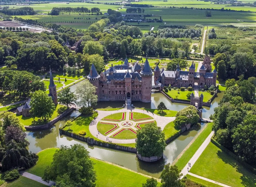 explorar el castillo de De Haar utrecht