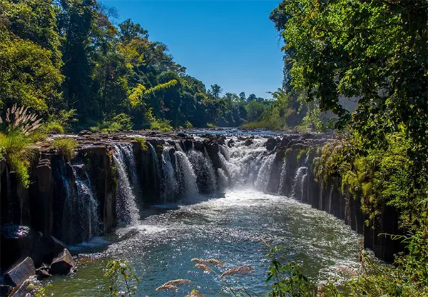 Ethnisches Dorf Pakse